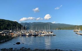 Deep Cove Retreat North Vancouver